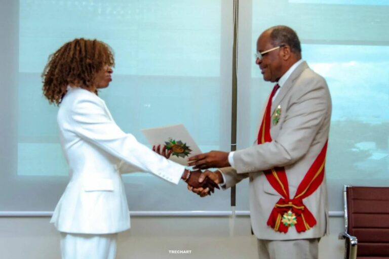 Bénin : La championne Noélie Yarigo décorée Chevalier de l’Ordre National